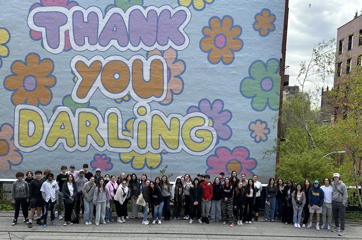 ibhsb's tweet photo. A beautiful day for a group photo at The High Line. https://t.co/EZqBx79Yeq