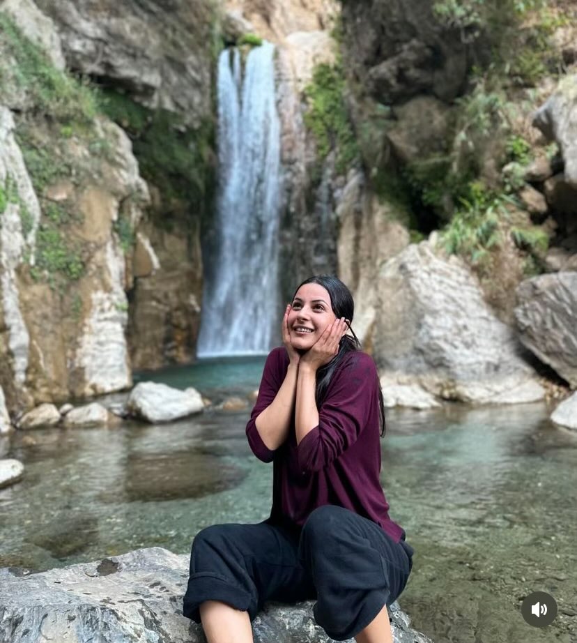 My sweetheart @ishehnaaz_gill is taking break from her work and enjoying nature😍 my baby girl🥰 I am very happy for you love you lots #ShehnaazGill
