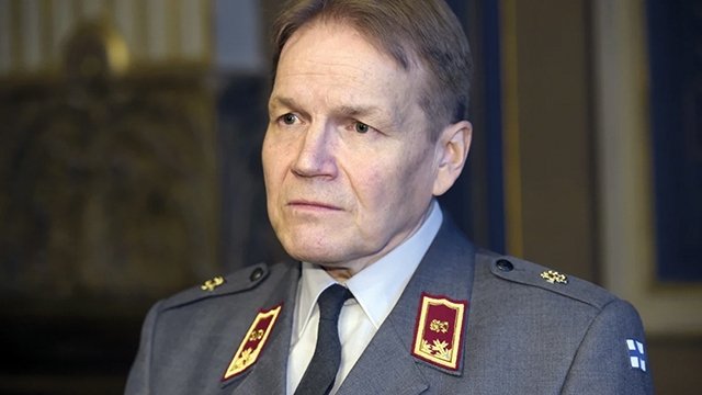 Major General Harri Ohra-Aho on Russia's decision to move ballistic missiles closer to the Finnish border 'Of course, it's none of my business, but operationally it seems absurd to bring missile systems with such a long range closer to our border, they make easy targets for us'