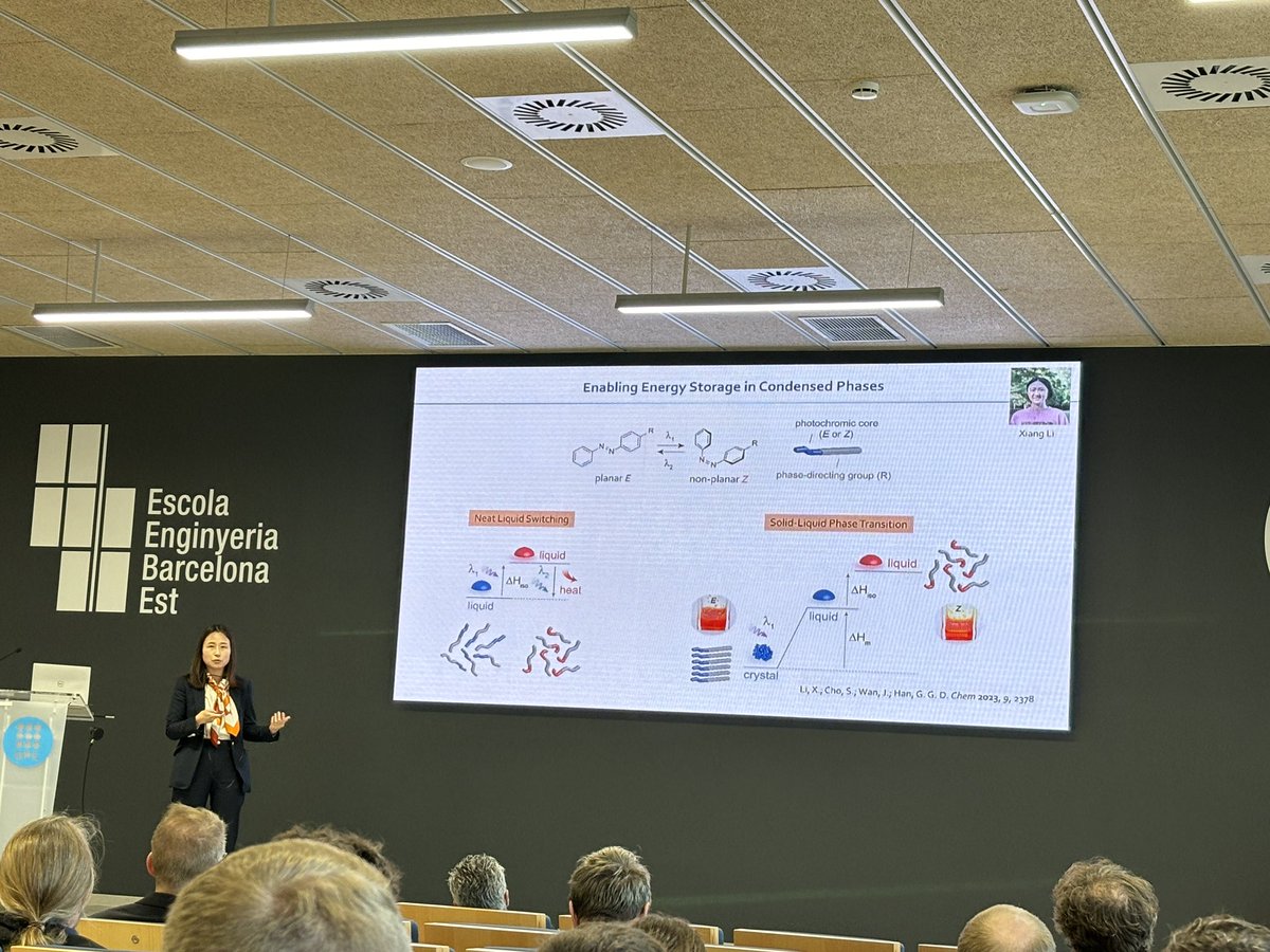 LiangFei96's tweet photo. Very fantastic topic showing the novel solar energy storage molecules. @GraceGDHan gave a nice talk to my poster! https://t.co/ph9DTcPuNp