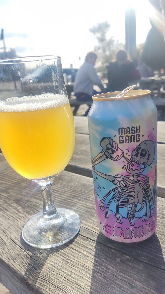 A lovely @gang_mash AF hazy pale as I wait for the ferry.