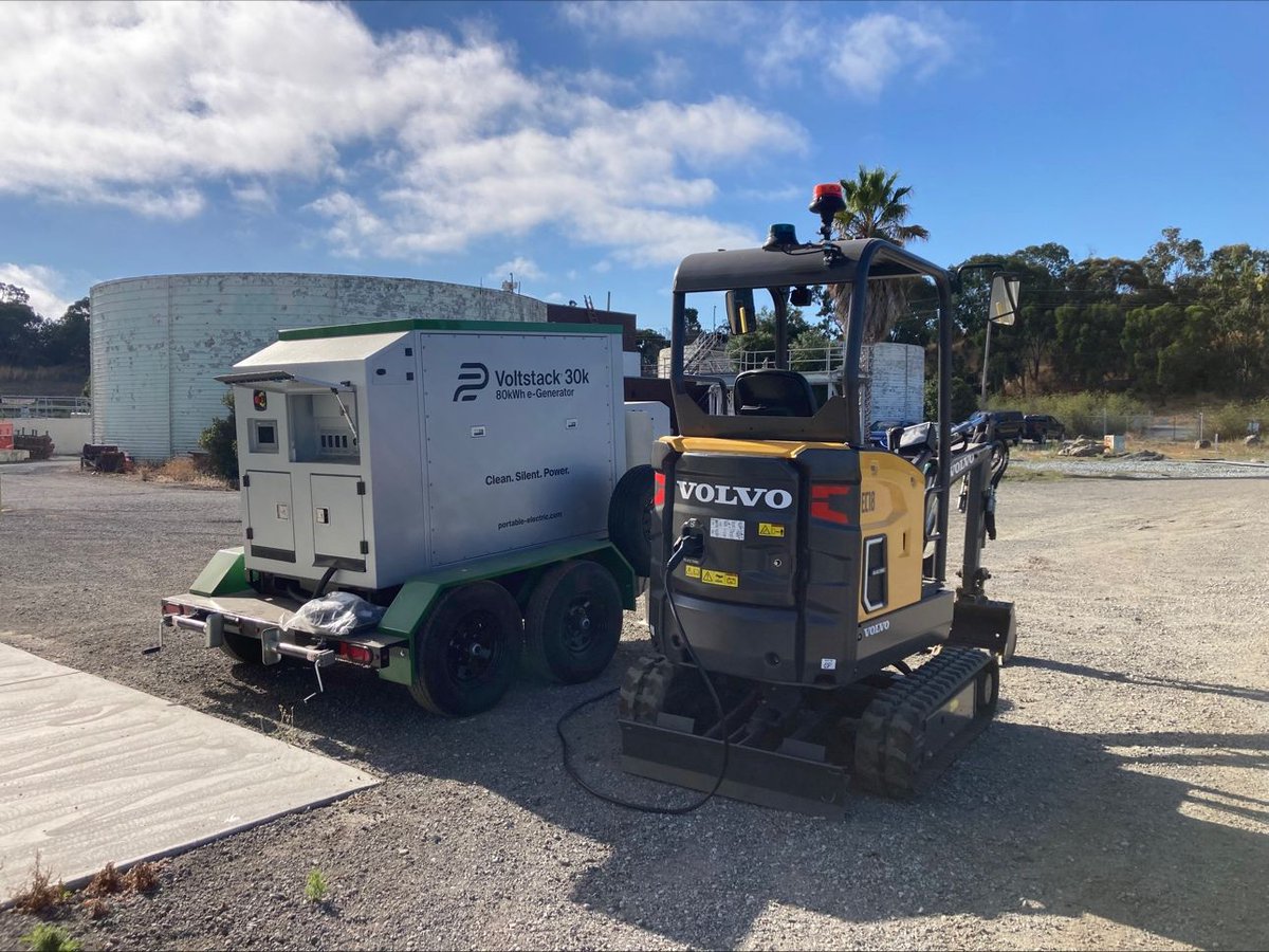 Witness the dynamic synergy of Voltstack powering Volvo Electric Construction Machines: the ultimate power duo for a sustainable and more efficient job site. 
🔋🚧 portable-electric.com/construction/

📷: @volvoedgalindo @VolvoCES