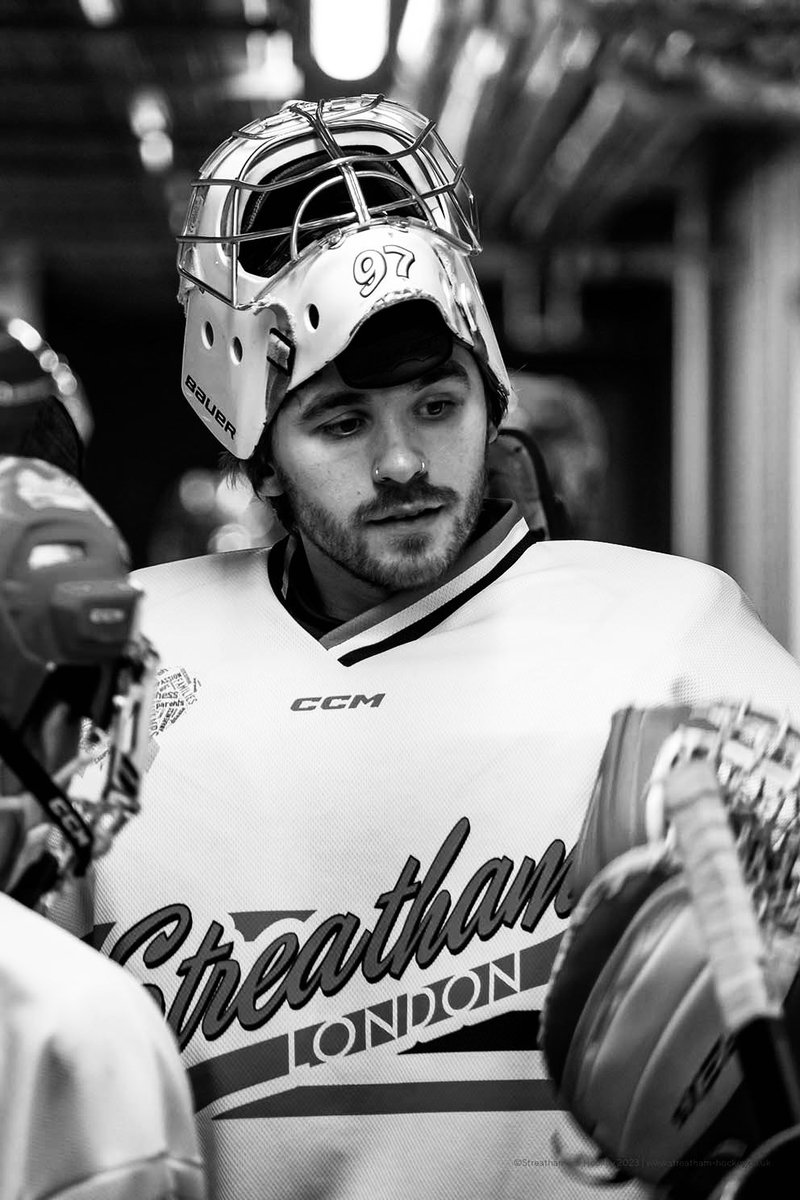 Game face on! #97 Nate Gregory 📸: Streatham Ice Hockey #countdowntocoventry #RedHawks #gameface