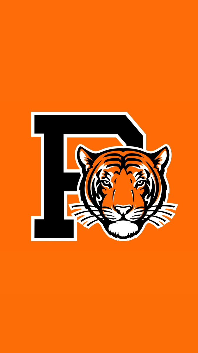 After a great talk with @coachehenderson , l am excited to announce that I have received an offer to Princeton University🐅! #JUICE🥤🍊 @PrincetonFTBL @Cen10Football @GregBiggins @adamgorney @BrandonHuffman @ChadSimmons_ @QBCatalano @Crutch24Tony @ballerselite @J_Mitch05