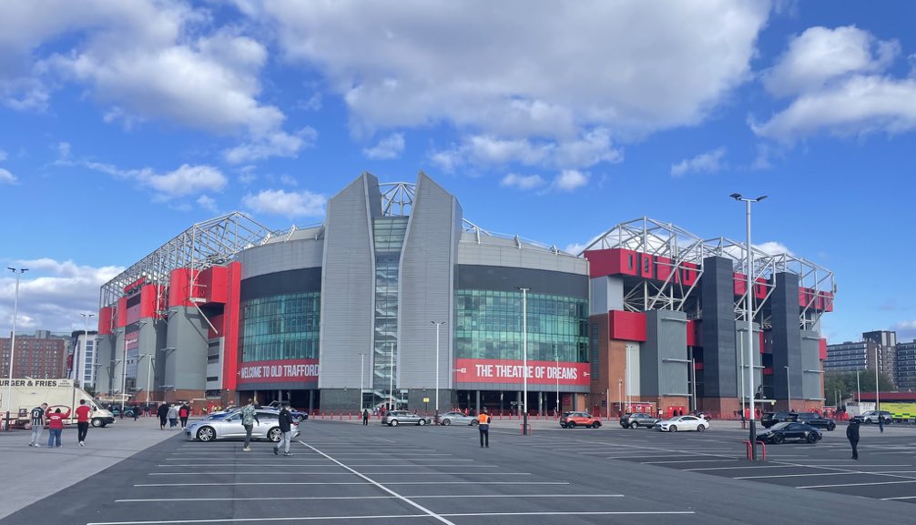 Theatre of Dreams. 😍🏟️ #MUFC #MUFC_FAMILY

📸 via @sistoney67