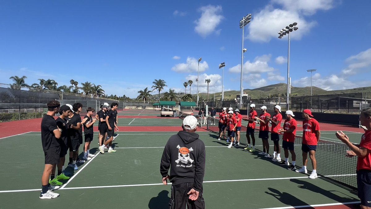 Play has started in the @3C2Asports men’s tennis state championship between @VCPiratestennis and @ARC_BEAVERS!