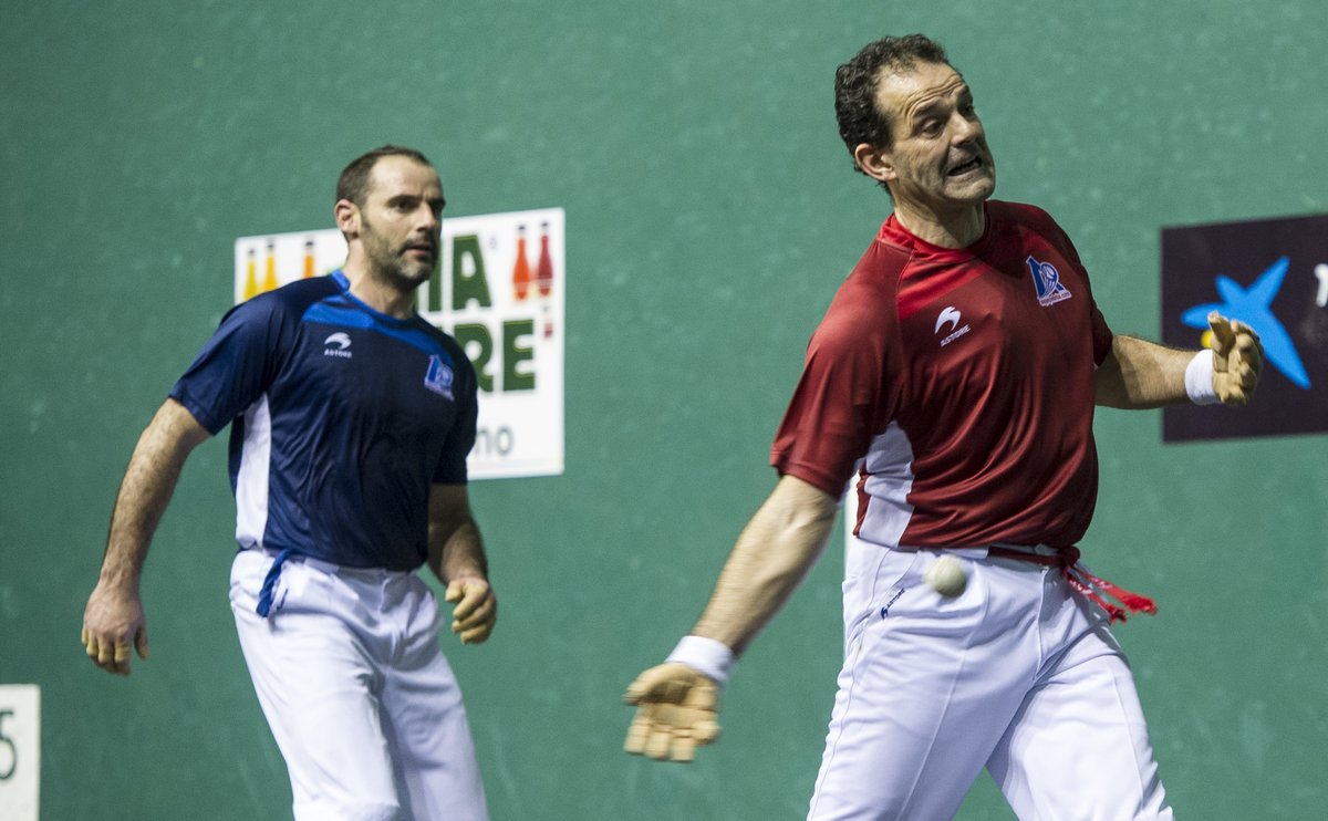 naiz_kirolak's tweet photo. [PILOTA] Pilota Legends Cup txapelketa berritzailea jokatuko da Iruñeko Labrit pilotalekuan ekainaren 7 eta 8an https://t.co/MSeQ9r0ULG

Momentuz hiru izen eman dituzte: Titin III.a, Xala eta Pascual

✍️ Jon Ormazabalen informazioa https://t.co/kLcLoXqts7
