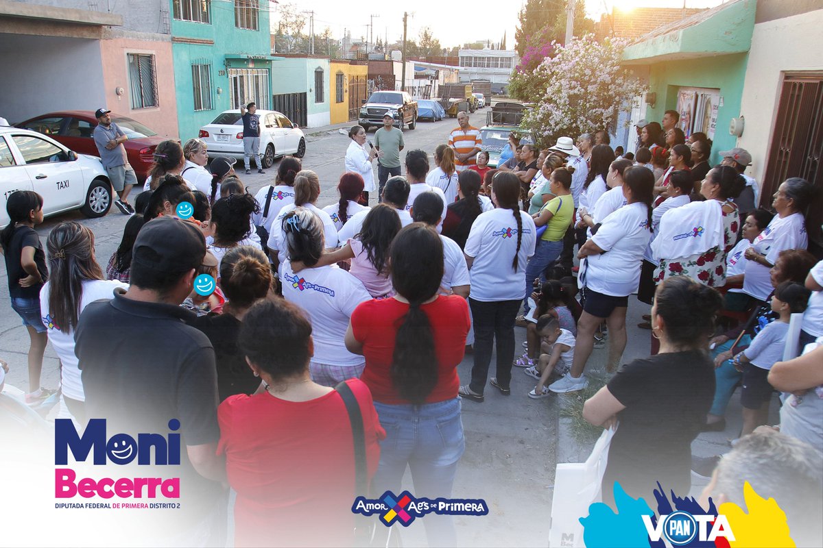 AgsMoniBecerra's tweet photo. Es por nuestra gente, que seguiremos avanzando para mantener un #DistritoDePrimera, pues cada ciudadano y ciudadana merece mayores oportunidades, para lo cual trabajamos #MuyBien, cada día.
#DiputadaDePrimera
#FuerzaYCorazónXMéxico
#Vota2DeJunio https://t.co/6SZoDmhAhW