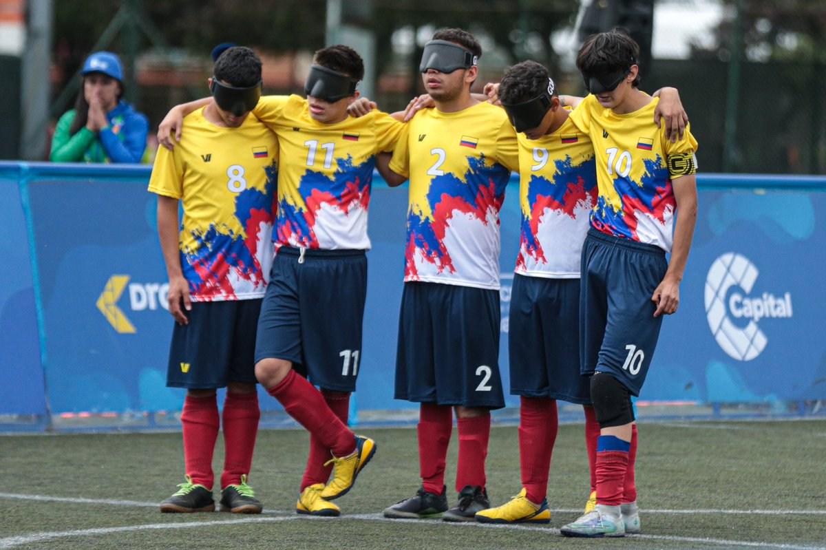 MinDeporteCol's tweet photo. Desde @MinDeporteCol nos sumamos hoy 24 de abril a la conmemoración del Día de los deportes para personas ciegas. 

Promovemos la integración, la actividad física, y la adaptación a las diferentes prácticas deportivas que existen para mejorar la calidad de vida de las personas. https://t.co/R7fE8fqGOJ