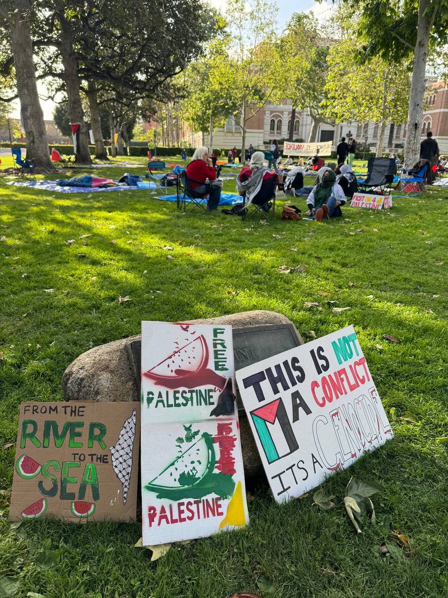 Students at the University of Southern California have joined the movement of encampments for Palestine! 🇵🇸