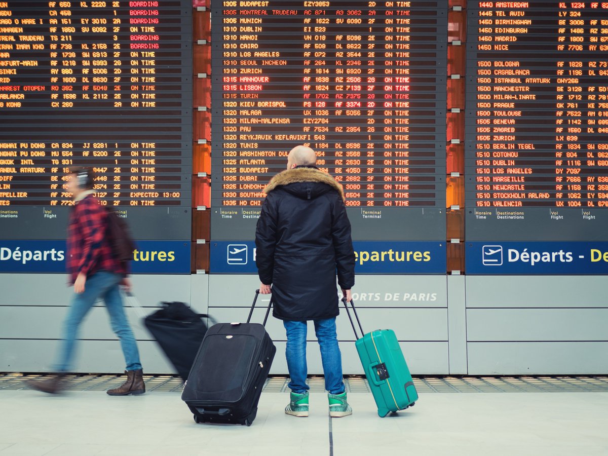 Dexerto's tweet image. The U.S. Department of Transportation now requires airlines to give passengers automatic cash refunds when their flights are canceled