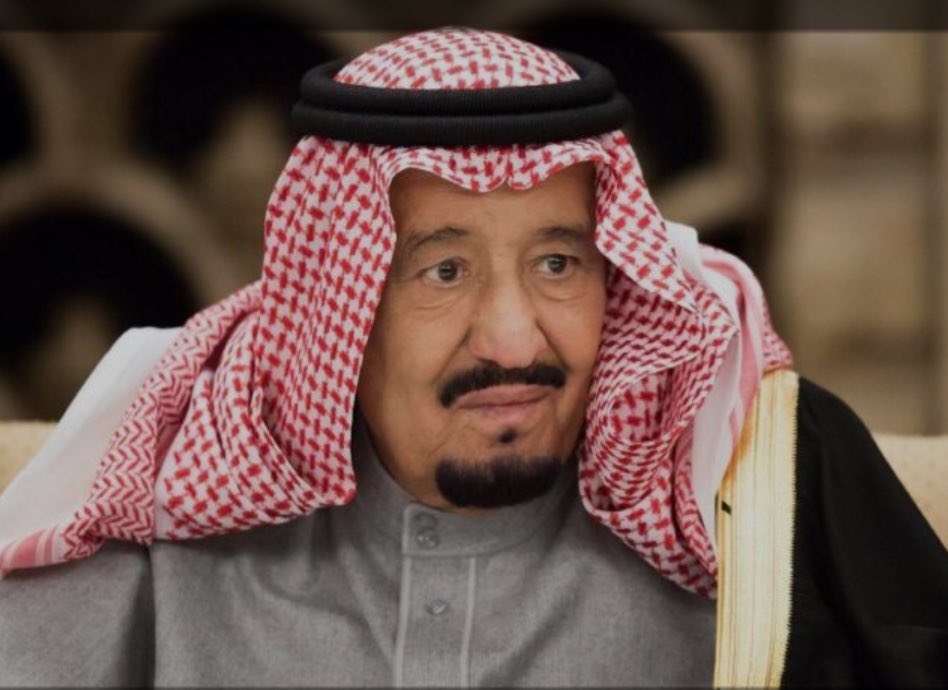 خطاك السوء يا ملكنا الغالي..
أسال الله العظيم رب العرش العظيم ان يشفيك و يكتب لك الاجر 🤲🏻🙏🌹🇸🇦
#الديوان_الملكي