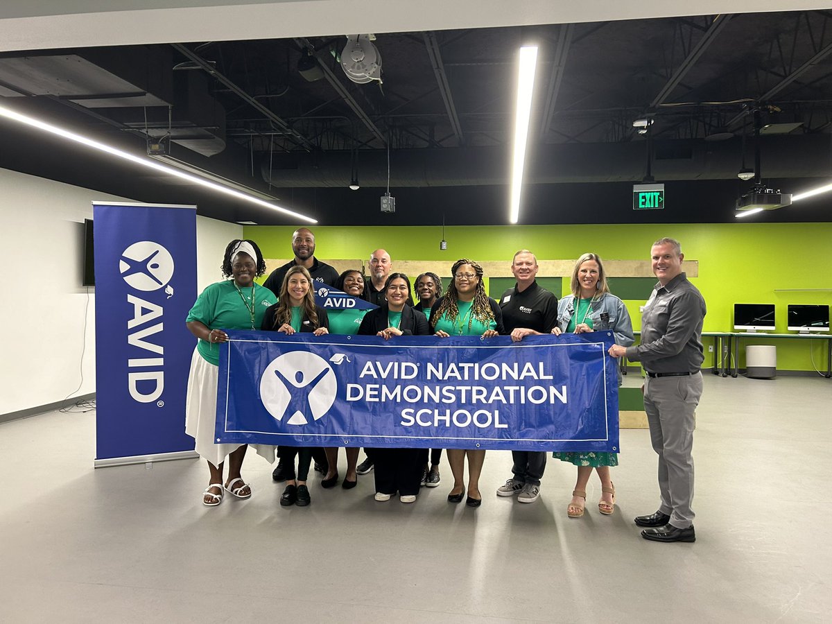 SpoonStefani's tweet photo. Congratulations @bhsstem on your @AVID4College Demonstration School Journey!! It started 15 years ago and is still going strong!! @AVIDwithLarsen @jeprincipal #sustainablesystems #demosite #risdbelieves https://t.co/OtMpOiqZFb