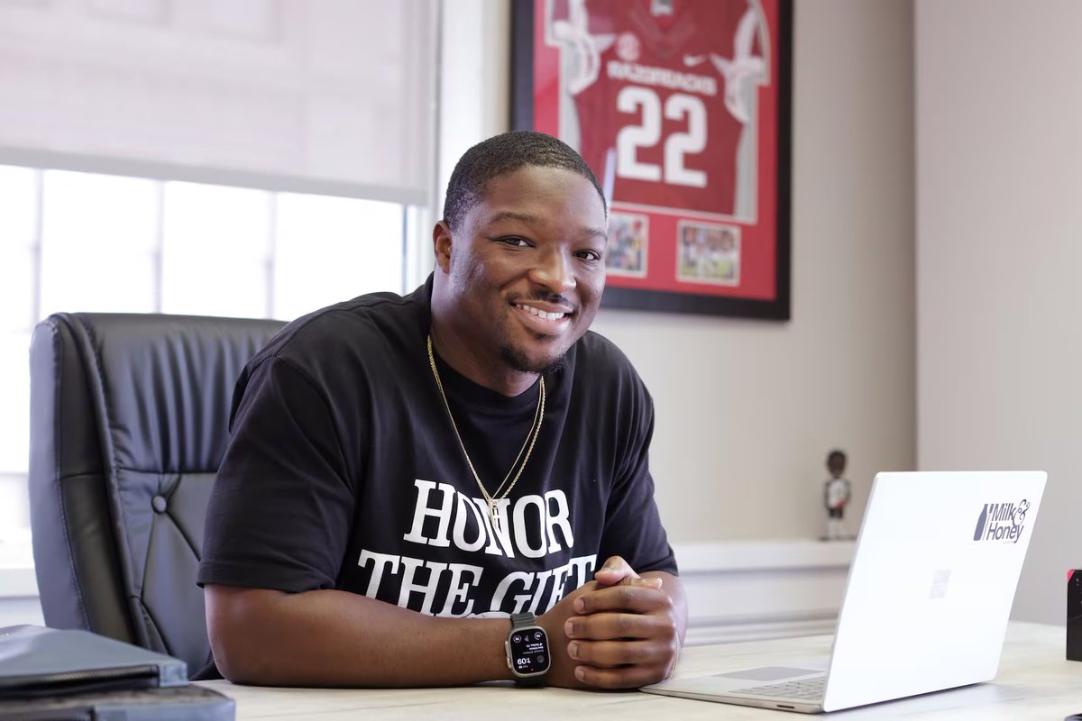 After his own football career ended, Rawleigh Williams uplifts others as an NFL agent. 

The Bishop Lynch alum suffered two devastating neck injuries as an Arkansas running back. Now he’s representing a pair of #NFLDraft hopefuls.

dallasnews.com/sports/cowboys…