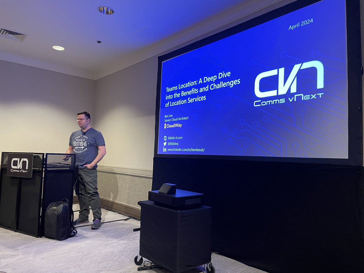 Full room for <a href="/Bibbleq/">Ben Lee</a> session on #MicrosoftTeams location services at #commsvnext #TeamCloudWay