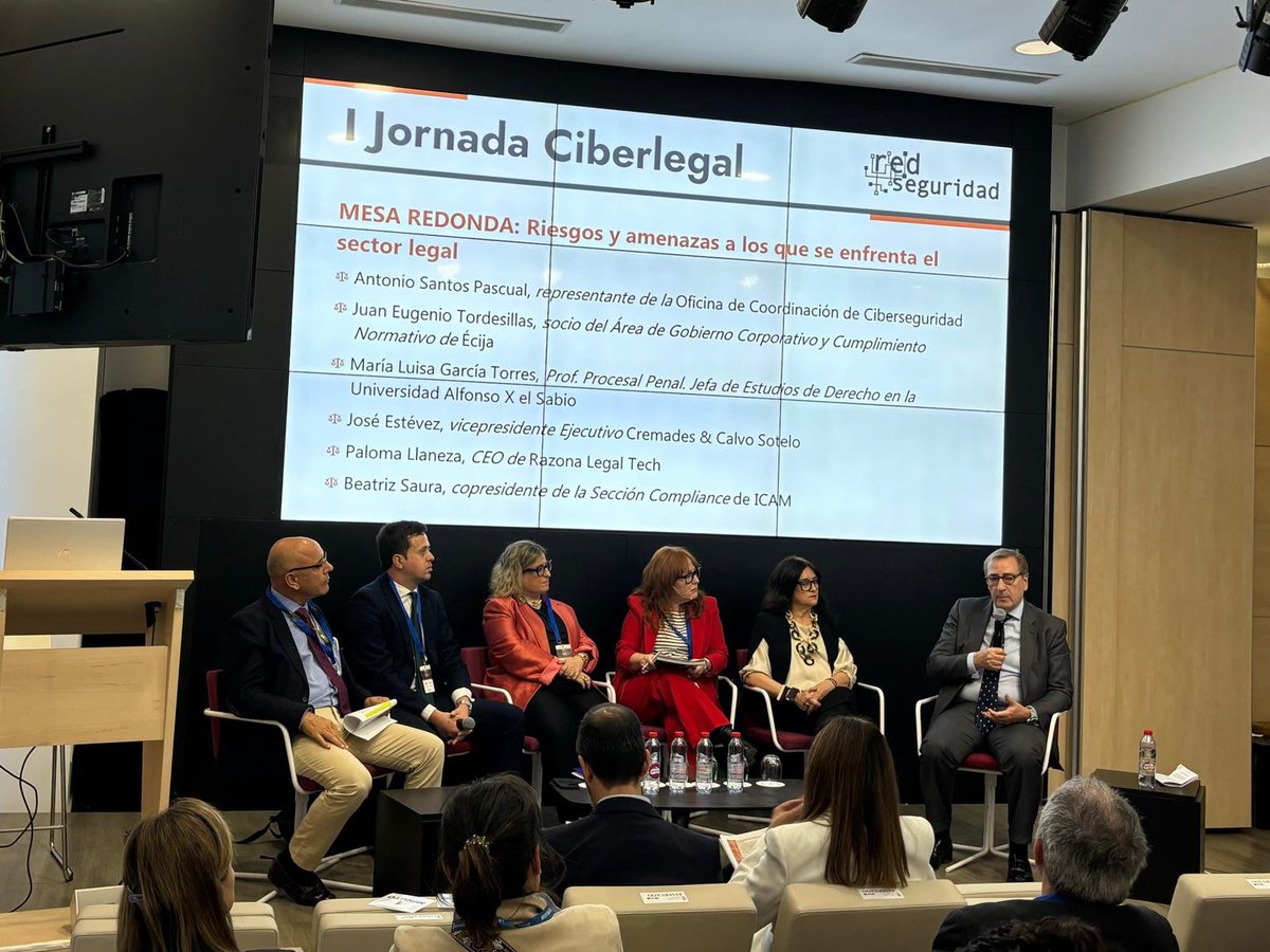 Se celebró la I Jornada Ciberlegal en el Ilustre Colegio de la Abogacía de Madrid @icam_es, se dejó en claro que la #ciberseguridad tiene una dimensión jurídica significativa. web.icam.es//wp-content/up… #ciberlegal #nuevastecnologías