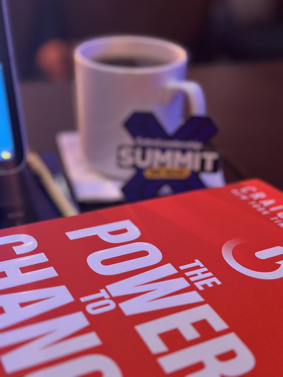 #day3 at #EntreSummit with @DaveRamsey and the @EntreLeadership team. Taking a #coffeebreak before the next talk by @craiggroeschel