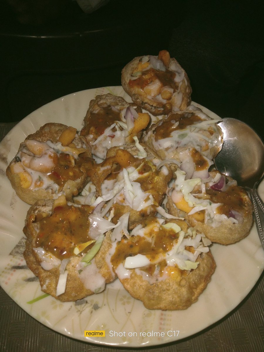 Tasliileghari OwO tweet media
