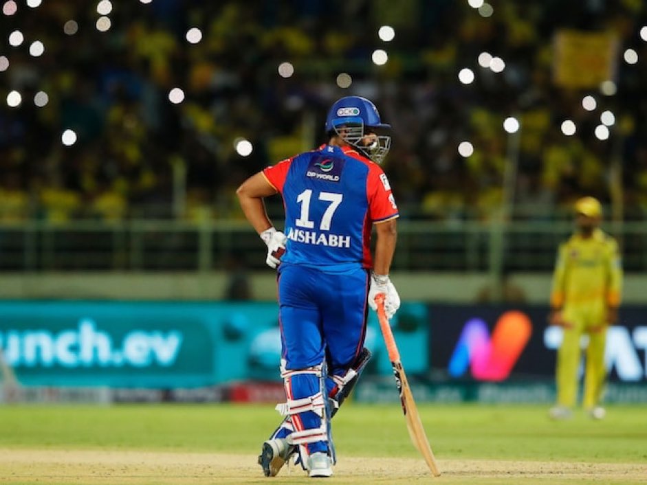 Most dismissals as a wicketkeeper in the IPL 185 - MS Dhoni 170 - Dinesh Karthik 112 - Wriddhiman Saha 92 - Rishabh Pant 90 - Robin Uthappa #DCvGT