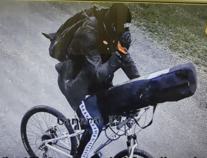 OPP_WR's tweet photo. #BrantOPP is investigating multiple Break and Enter incidents at a business on Garnet Road. Can you help identify this suspect?
The suspect is a bald, white male, approximately 6’2’’, with an average build, arriving on a white bicycle between April 9th and April 23rd. ^jb https://t.co/VyNtcZgeHQ