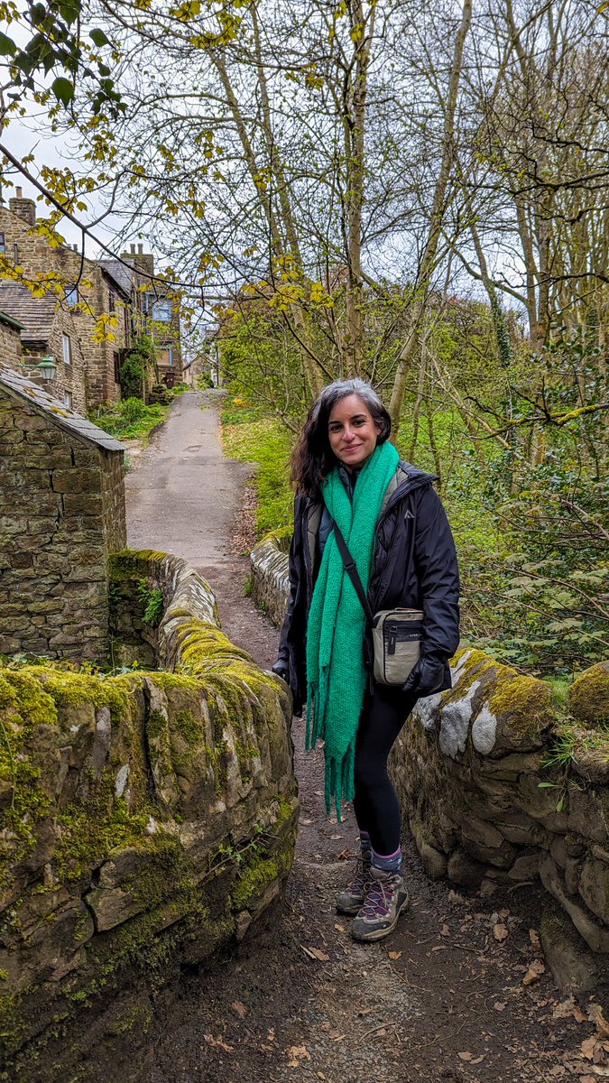 I've been recording a new interview for About The Adventure today.

It was Ranaa's first visit to Edale -what a treat!! 

She shared her career change story from Doctor to Abstract Painter. See her beautiful work @openupsheffield next month.

@HelpSheffield #SheffEvents