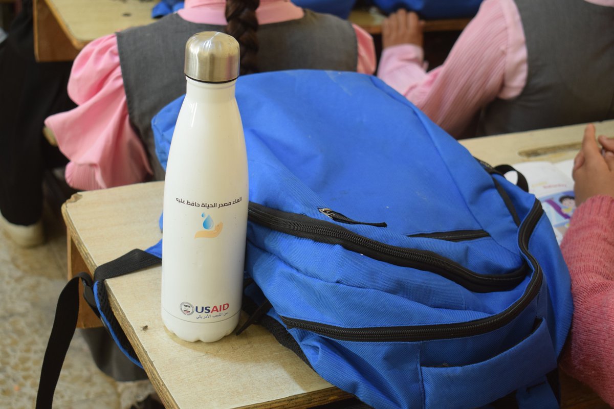 OTI partnered with local grassroots organizations in the Iraqi marshlands to increase collective community action. Volunteers distributed school bags filled with goodies including stationary, coloring books, & reusable water bottles to over 3k students across 15 schools.