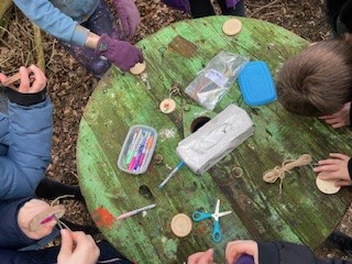 @NectonY6 group 1 threw themselves into various activities this week. Wonderful teamwork and creative idea to build a restaurant with a water and food system, we even had a grand opening. Some tried the palm drills and hammers for some crafting.
