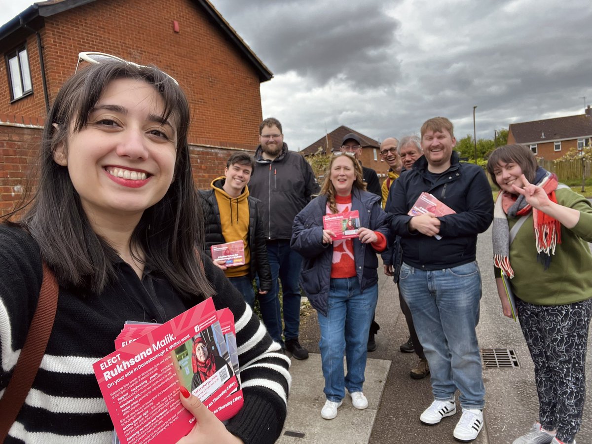 Today’s #LabourDoorstep session with just 8 days to go! Time is flying by in the countdown to the local elections 💨 Locally and nationally, the Conservatives have nothing left to say. @MKLabourParty has a plan for a better future for Milton Keynes 🌹