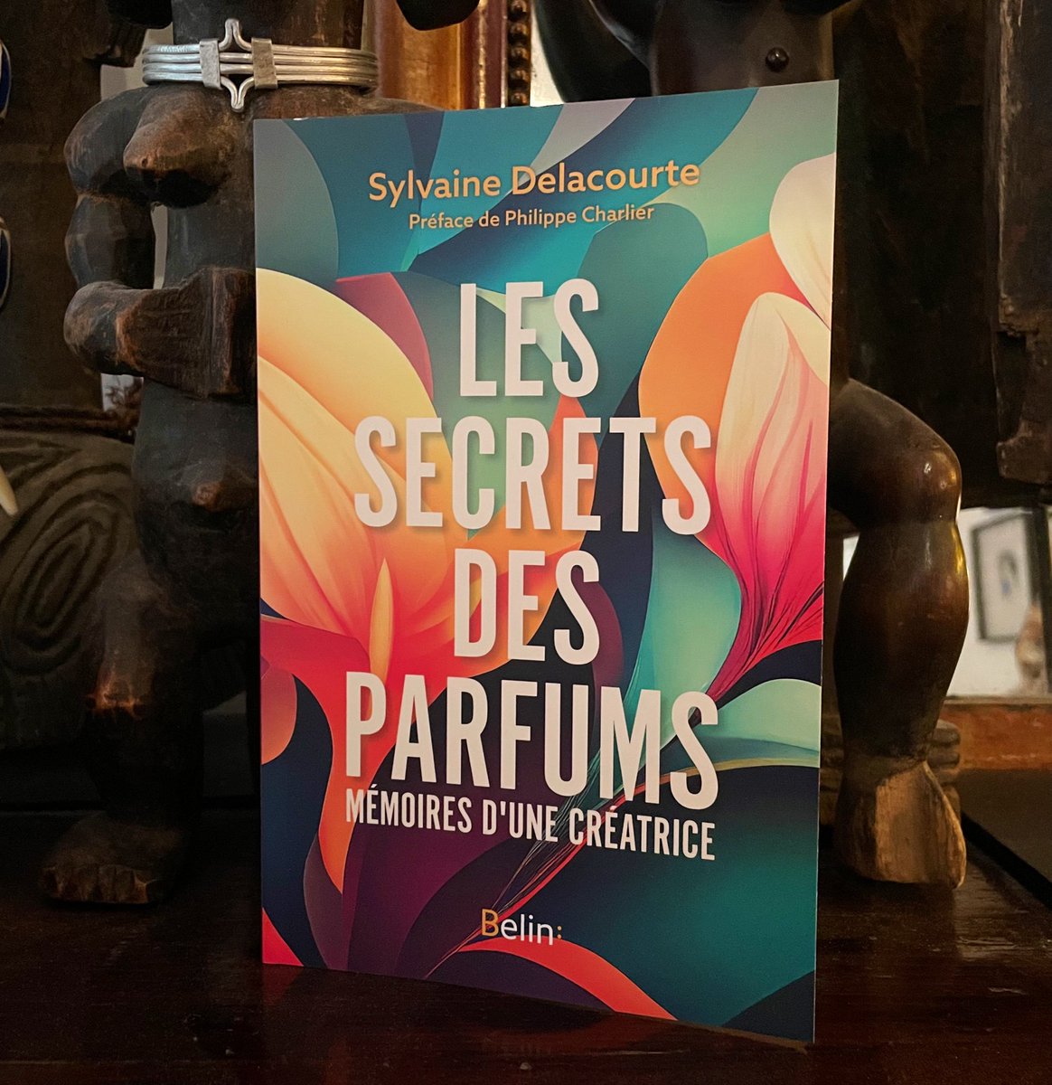 J’ai eu la chance d’éditer et préfacer cet excellent livre signé d’@espritdeparfum et @alliotdavid : un voyage très personnel et diablement inspirant dans le monde des odeurs et des parfums…