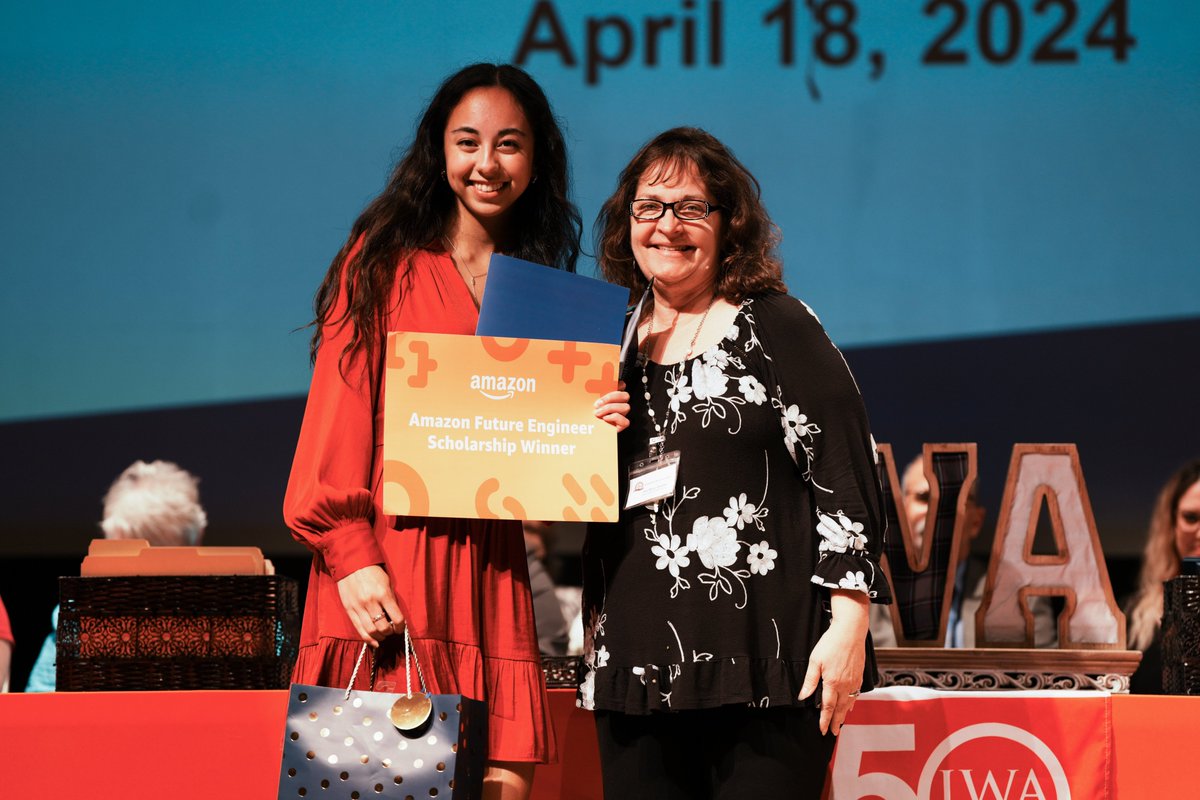 Students achieving their goals, with a passion for STEM? We love to see it!! 🧡🎉👏 So excited for this year’s Amazon Future Engineer Scholarship recipients. Each student will receive an up to $40,000 scholarship to pursue a computer science, engineering, or related degree at