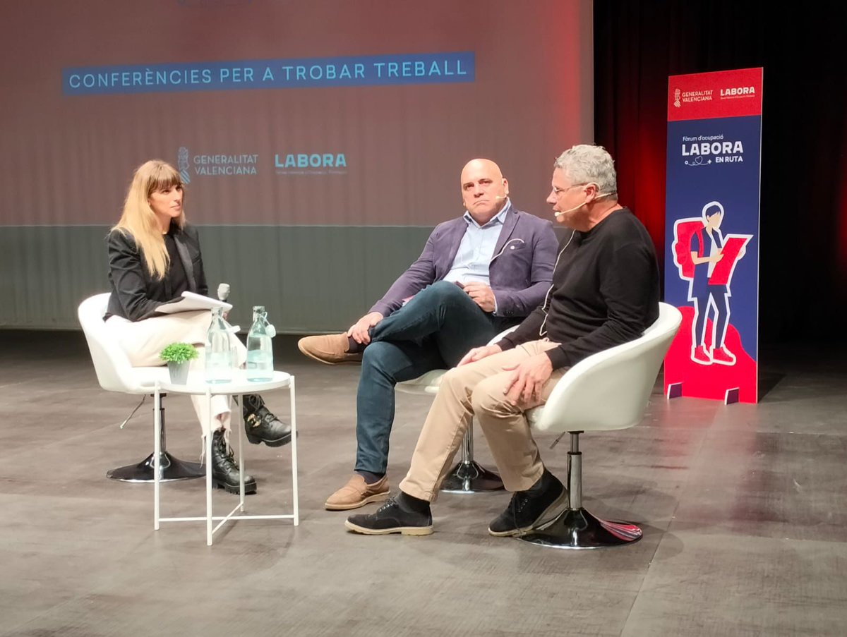 UGTPV's tweet photo. Hoy los Sec. Generales Ismael Senent y Raül Roselló han participado en el Foro Labora en Ruta del @GVAlabora.
A través del pacto por el empleo de @ACTAIO, se han configurado varias mesas redondas y entrevistas a través de las empresas.
#UGT #ACTAIO #LABORA #EMPLEO #FORMACION https://t.co/R7EnXIDA4Z