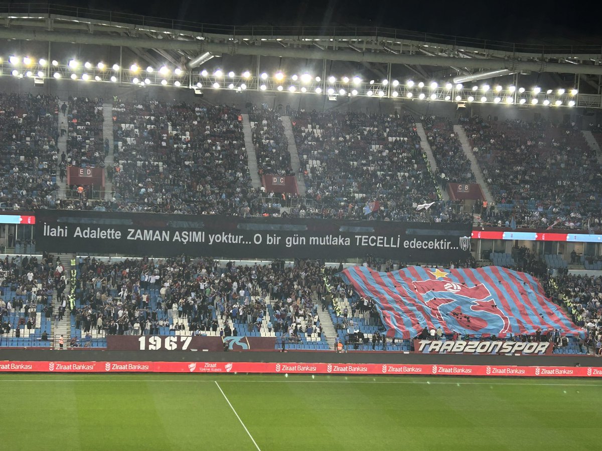 Trabzonspor tribünleri.