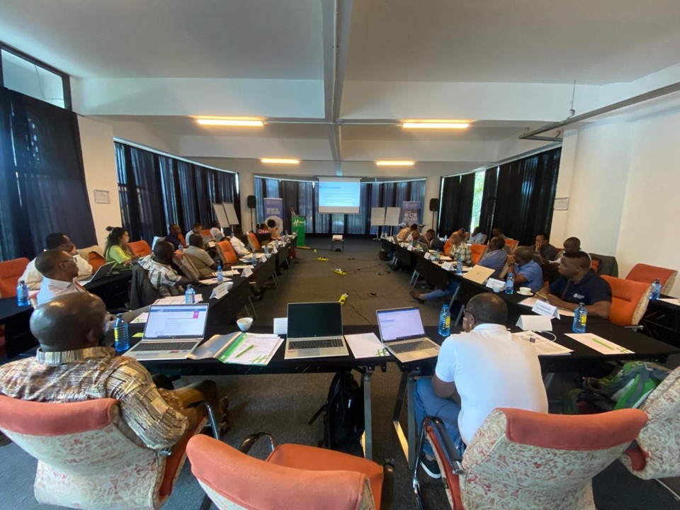 FAOSomalia's tweet photo. Colleagues from @FAOSomalia leading @FAOAfrica facilitated workshop on measuring FAO program impact on #ResilienceBuilding. 

With a harmonized standardized tool in place, Country Offices will collect &amp; analyze data to enhance program delivery and foster cross-program learning. https://t.co/DkrNS63X5O