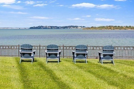 🏡This stunning waterfront single-family home has it all: 5 beds, 7 baths, a 3-car garage, and sits on 1.4 acres of pure bliss. Love at first sight? Contact me today to make this waterfront oasis yours! Listed by Coldwell Banker Realty- Hingham,Tara Coveney.#WaterfrontLiving