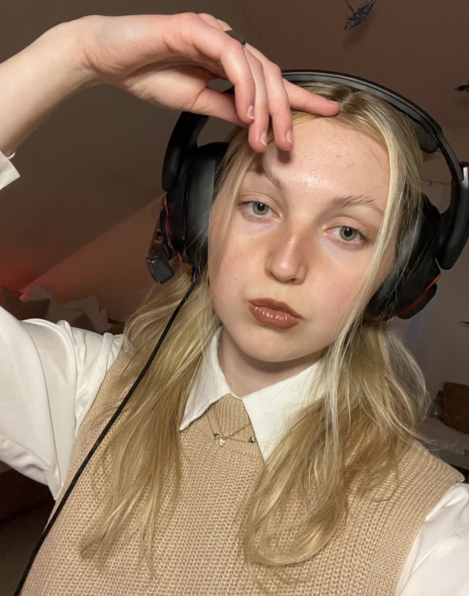 Gleich streamo twitch.tv/nxlee