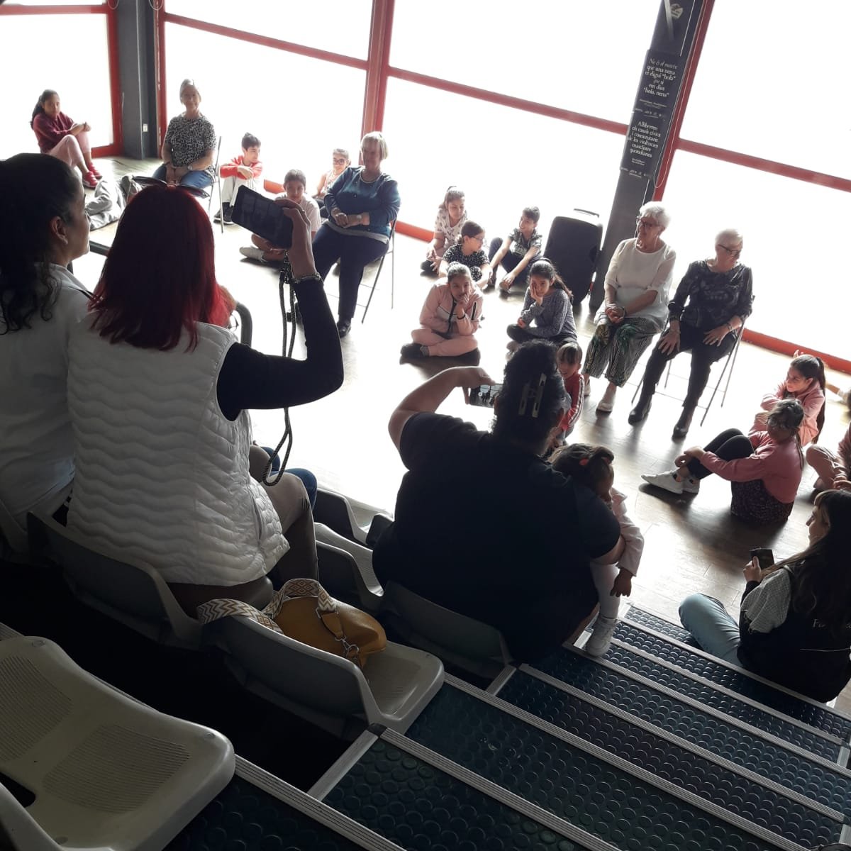 Projecte intergeneracional de teatre