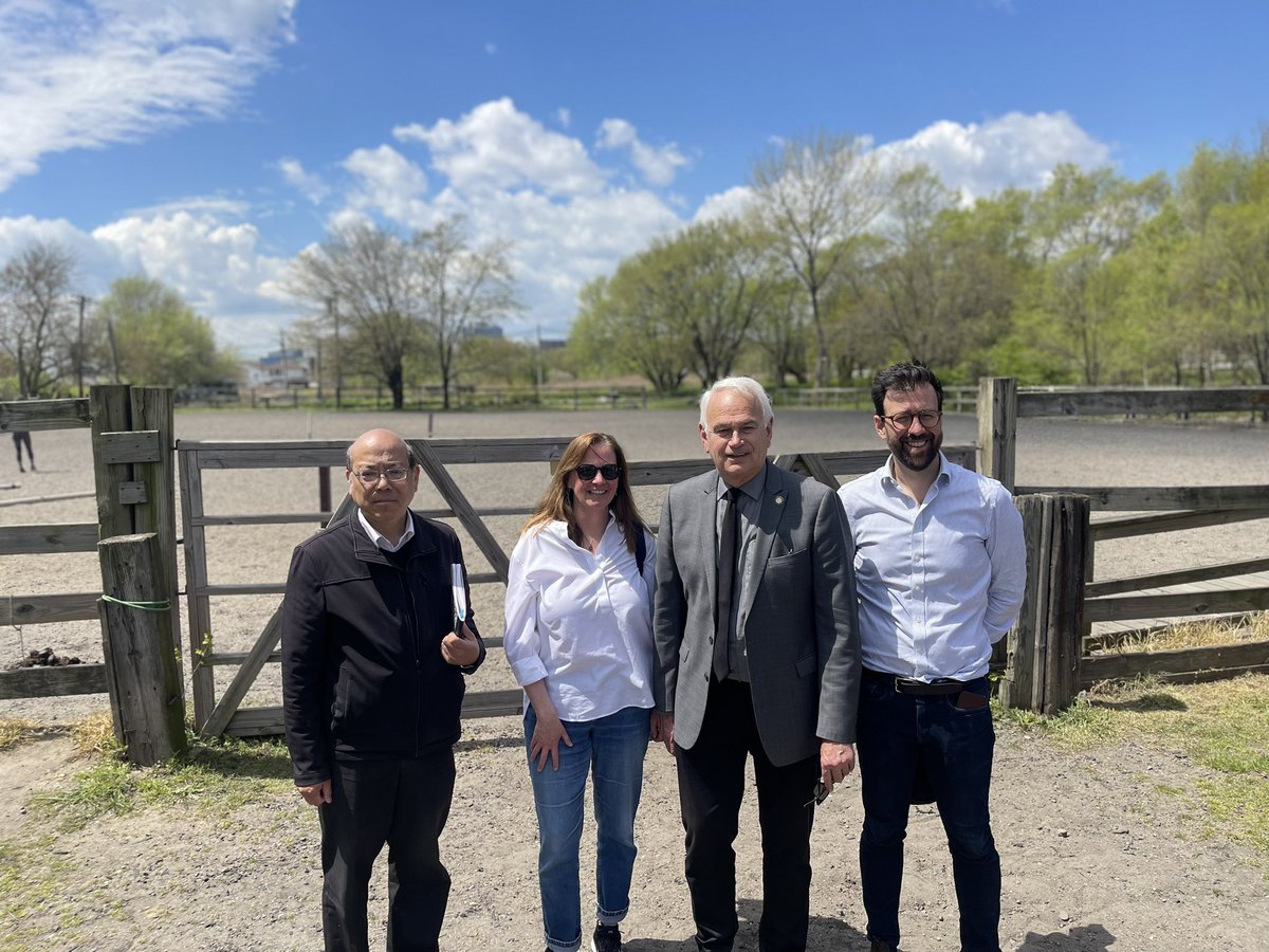 Had a fantastic visit to @gallopnyc! They use therapeutic horsemanship to aid NYC riders with disabilities, helping them walk, talk, and learn to live life fully.  Excited about potential collaborations to support veterans with PTSD. Thank you for having us!