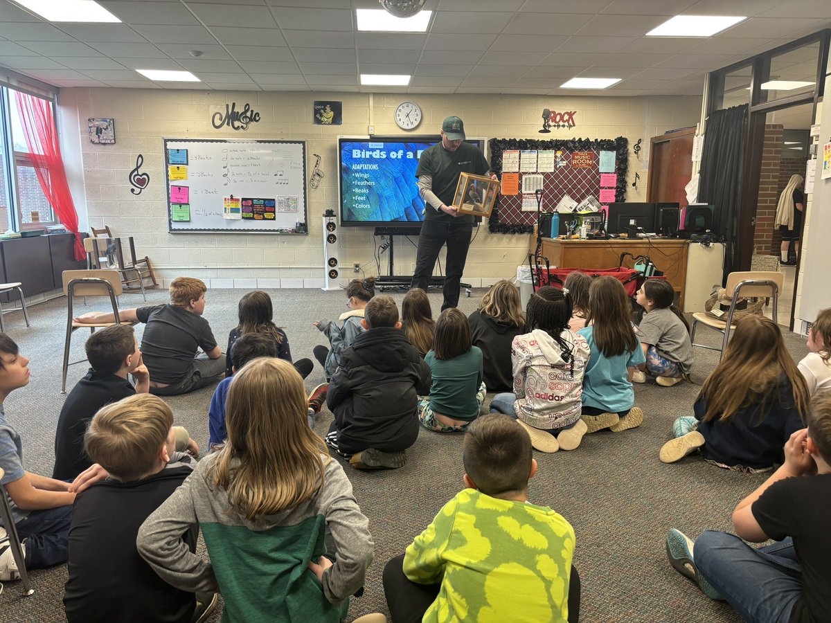 MilarchA's tweet photo. For-Mar Nature Preserve is visiting 3rd grade at Dieck today presenting their Birds of a Feather program.  #dieck2gthr @DieckSCCS @swartz_creek https://t.co/Lb7rjBygnY