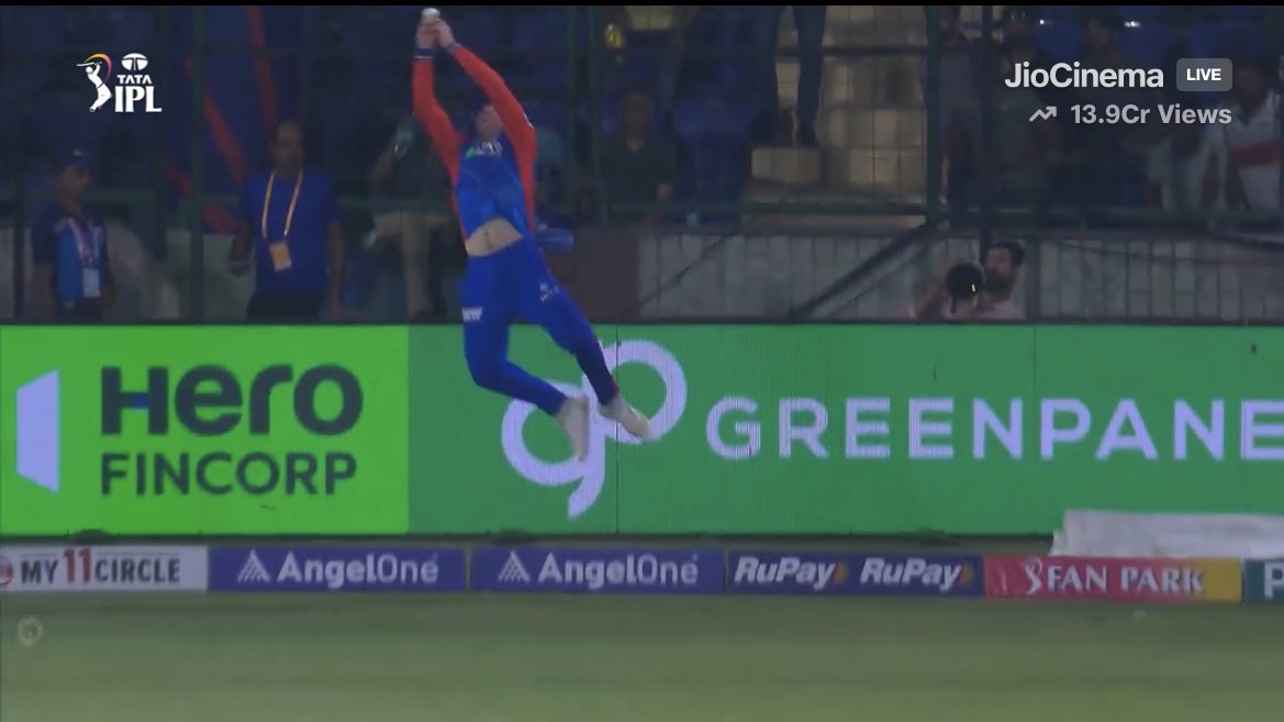 WHAT A SAVE BY TRISTAN STUBBS..!!!! - ONE OF THE GREATEST SAVE IN IPL HISTORY. 🔥