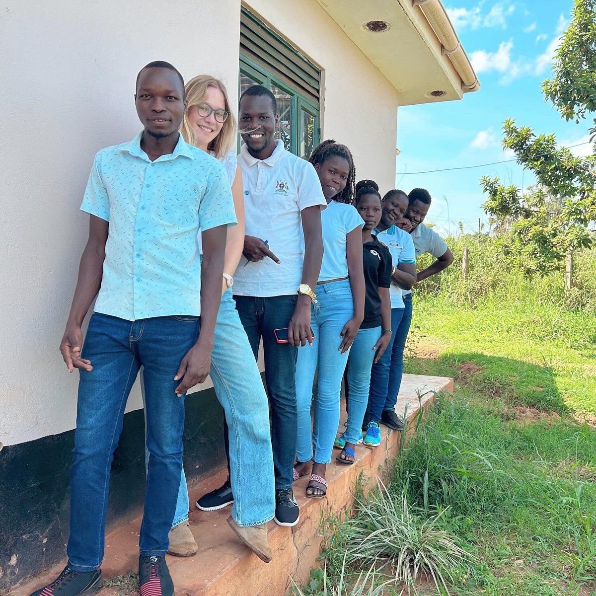 Today is #DenimDay & April is Sexual Assault Awareness Month! 🩳 1 in 4 🇺🇬 women report their first sexual experience as rape. Survivors need support and perpetrators must be held accountable. #peacecorpsuganda stands in solidarity with survivors!🤝💙 #peacecorps #serveboldly #🌟