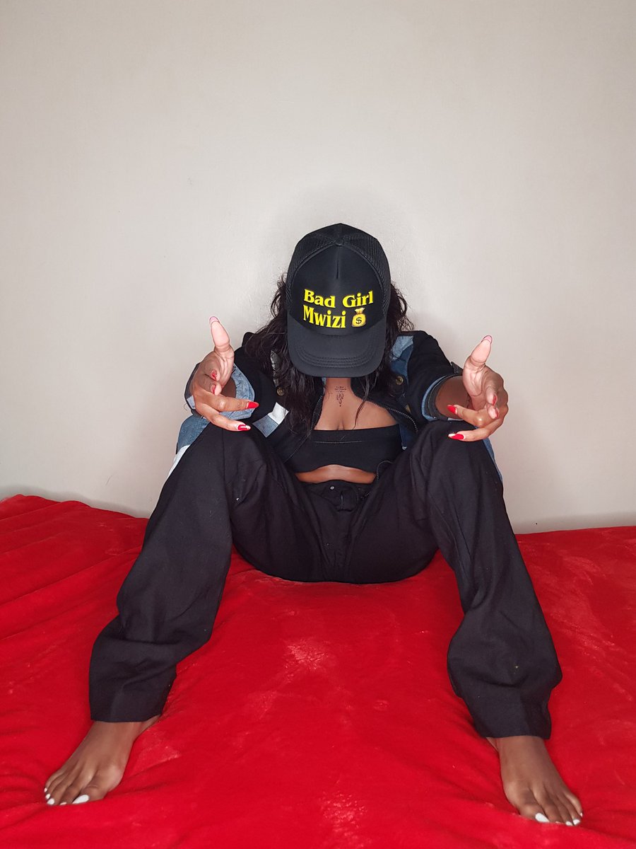 auudirowa's tweet image. Salem. 520 episodes... Done.
To my Samantha fans,
Nawatambua mbaya sana! 
Thank you so much for indulging. 🙏🏾🥰
#IssaWrap