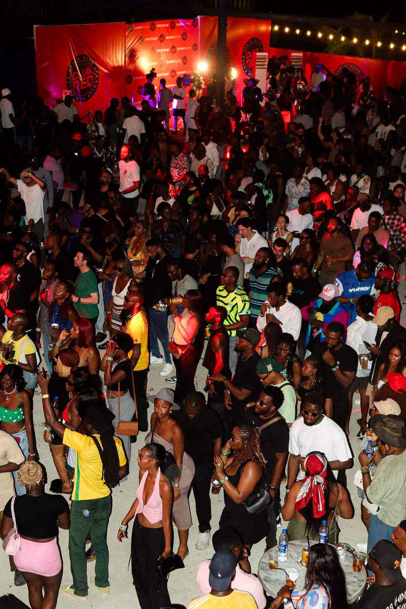 theclubredng's tweet image. An unforgettable experience at the  @spektrumng Element House Event.😄 💫

#ClubRed
#ElementHouse
#ClubRedXElementHouse