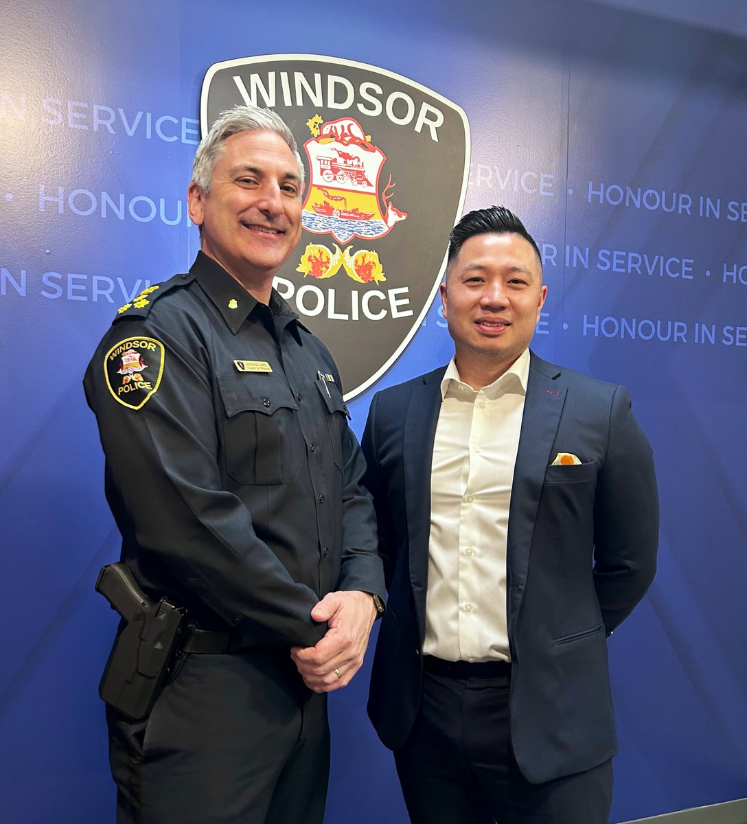 The Windsor Police Service was privileged to have a visit from Chief Thai Truong of the @lpsmediaoffice. It is always a pleasure to host police leaders from other communities. “Chief Truong is a tremendous leader. The community of London and the members of their police service…