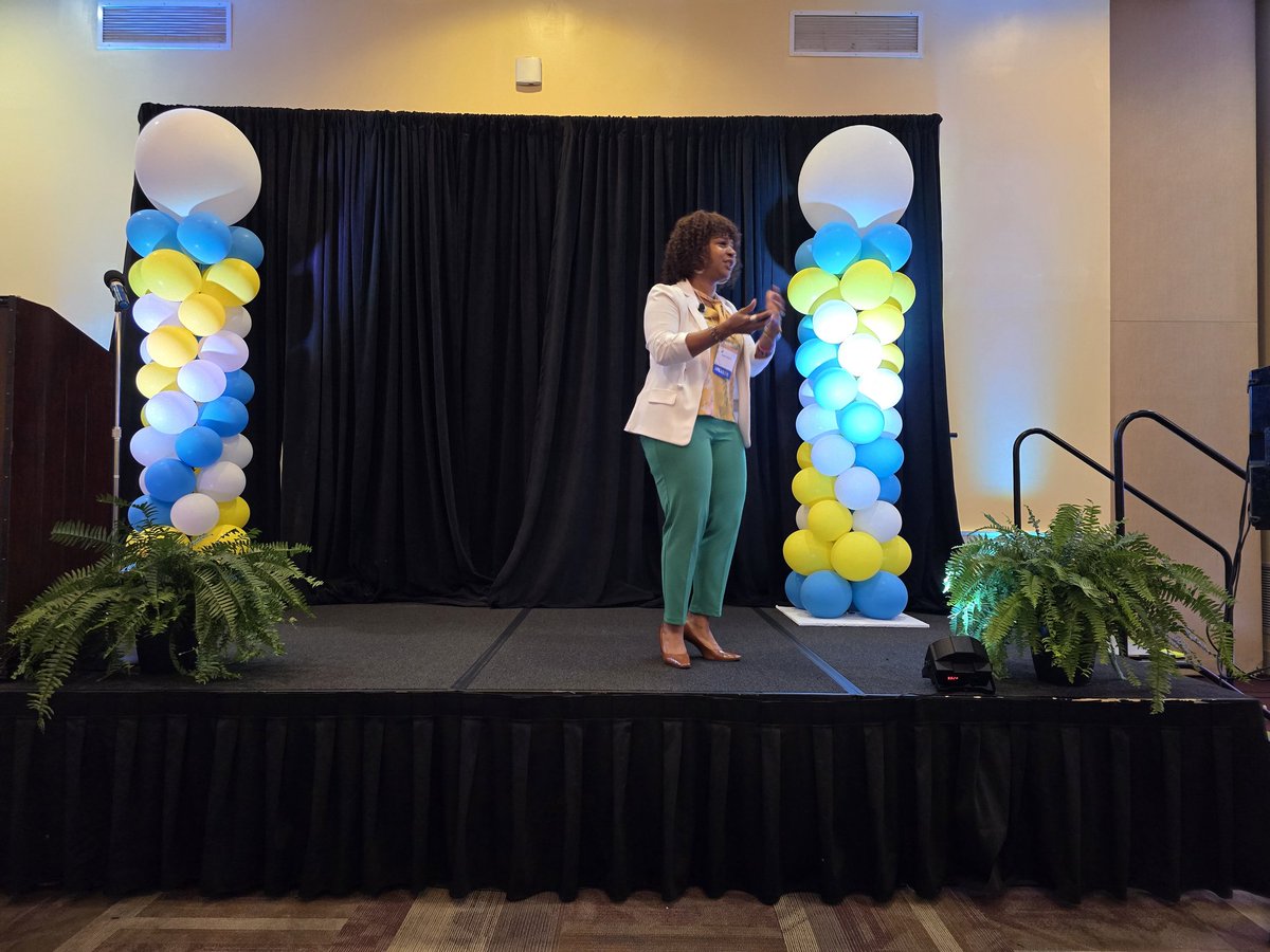 🌟 Ariella Hughes just rocked #MTCAdminConf2024 with her talk on emotional intelligence in our ever-changing workplaces! Learning to adapt with EI can truly distinguish us as reMARKable professionals. Let’s thrive on change! 🚀 #Leadership