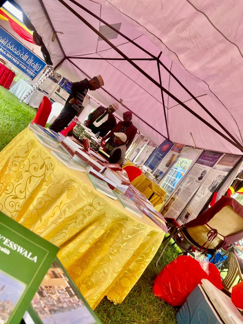 ssenfukamalik's tweet photo. Asalam aleikum Warahmatullah wabarakatuh. Today marks the first of the three days Tabligh, Book Exhibition and Peace outreach plus blood donation drive at Mbarara University of Science and Technology. 

We hope for the better tomorrow inshaAllah! 
Jazakumullah https://t.co/ateF5wLbOs