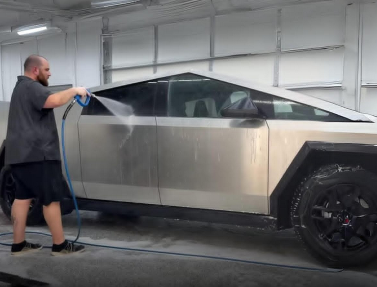 More and more reports of this I'm seeing. #Tesla's So-Tough-It-Can-Handle-Anything #CyberTruck ... can't do car washes. Vents and voids without drainage trap water, leading to electrical shortages, complete shutdown, and rapid corrosion. google.com/search?client=…