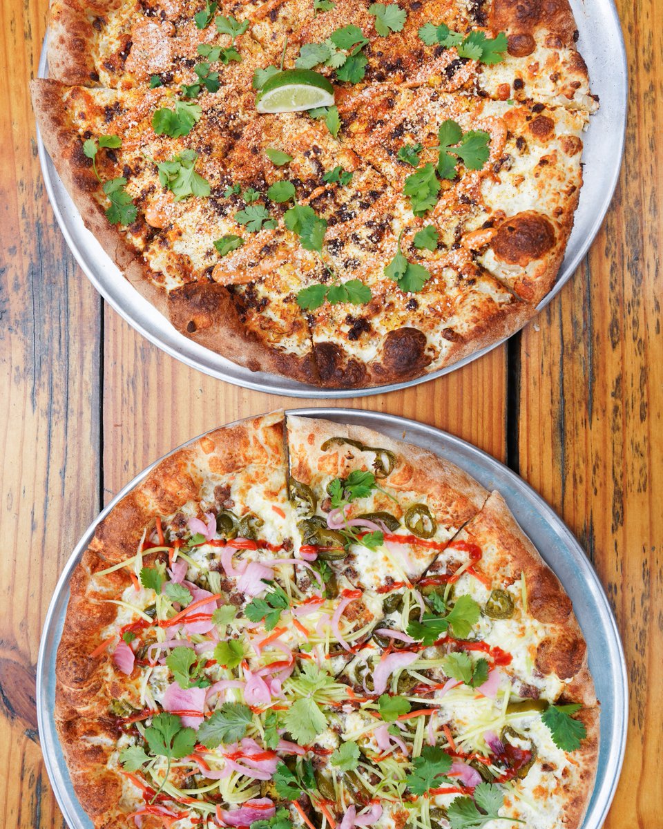 PinthousePizza's tweet photo. The fan-favorite BANH MI is now our P.I.N.T. Project Pie and EL FANTASTICO has joined the seasonal line up!
Come on down!
#pinthouse #pintproject #banhmi #elfantastico #pizza https://t.co/MpaCqCNddX