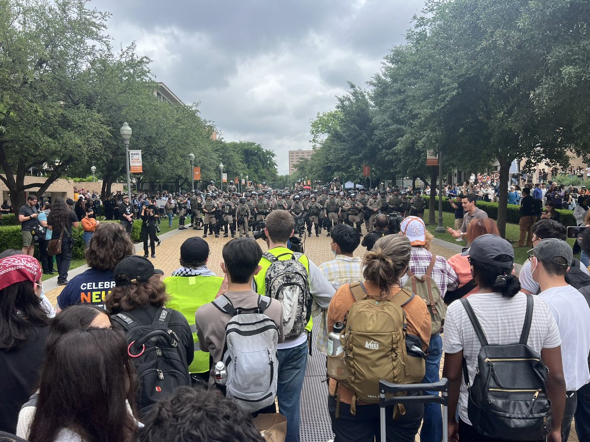 Students, including my daughter, face down militarized state forces for demanding their university to divest from death. What happened UT’s slogan: “What starts here changes the world.” #StopArmingIsrael #CeasefireNOW