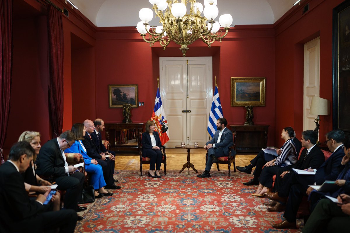 Gabriel Boric Font tweet media