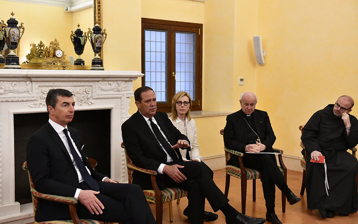 Oggi <a href="/Cisco/">Cisco</a> ha aderito alla Rome Call for #AIEthics: l'impegno nel trattare l'#AI secondo principi di trasparenza e responsabilità. 
Crediamo che l'utilizzo dell'AI debba seguire standard elevati per poter essere uno strumento a sostegno dello sviluppo sia economico che sociale.